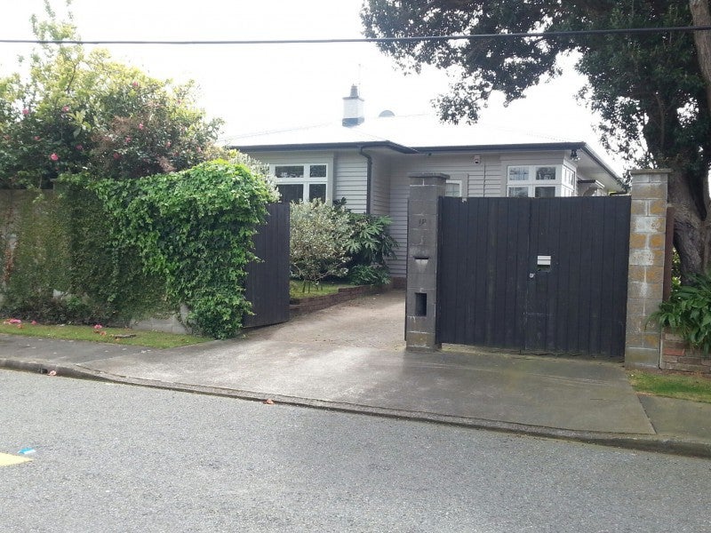 18 Fairfield Avenue, Fairfield, Lower Hutt - Carousel 13