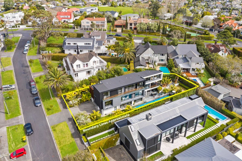 49 Codrington Crescent, Mission Bay, Auckland - Carousel 2