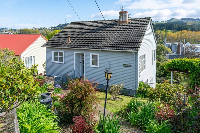 14 Rennie Street, Green Island, Dunedin - Carousel 1