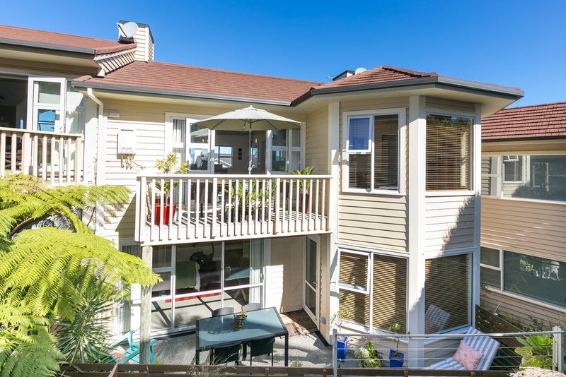 6 Curnow Way, Kaiwharawhara, Wellington - Carousel 1