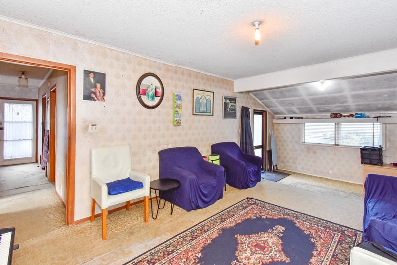 6 Williams Crescent, Otara, Auckland - Carousel 2