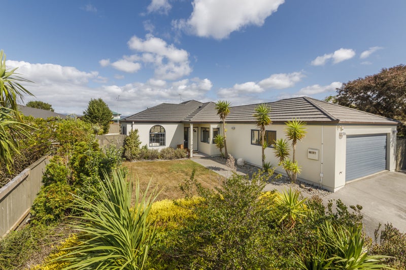 4 Virginia Grove, Milson, Palmerston North - Carousel 2