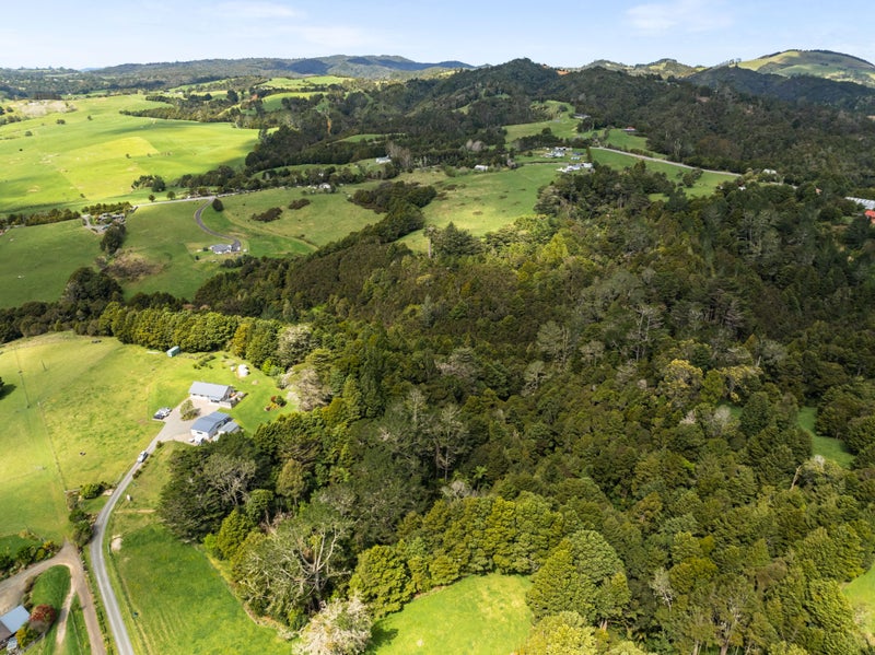 377 Gumtown Road , Kamo, WHANGAREI - Carousel 27