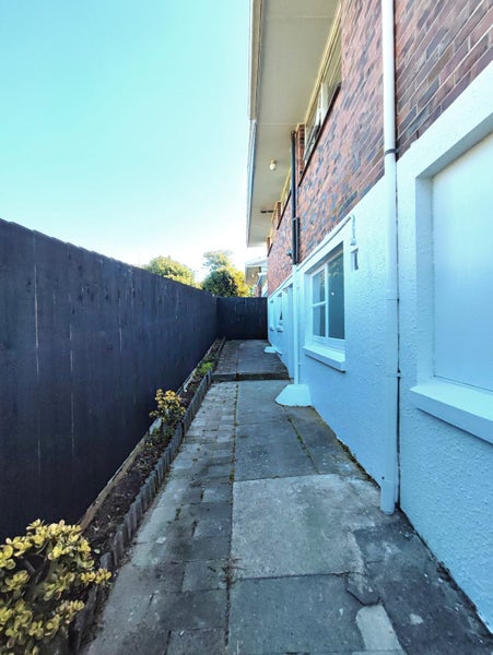 8 Tye Road, Hillcrest, Auckland - Carousel 9