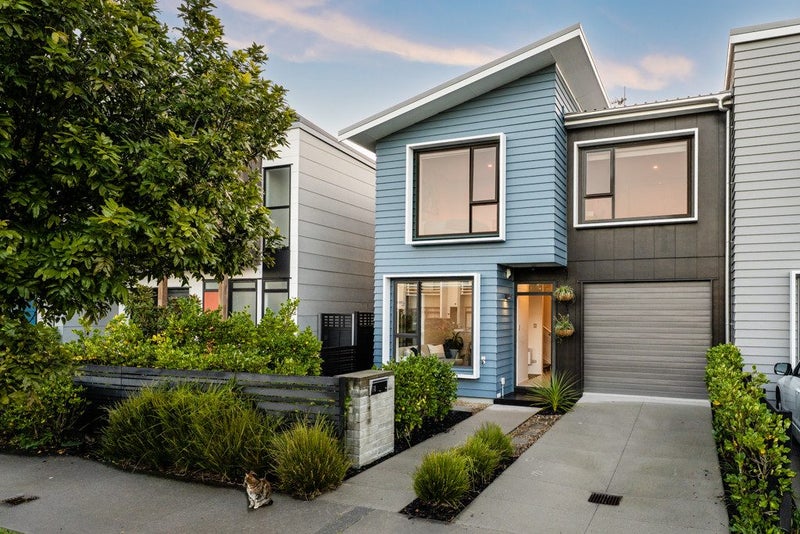 18 Spotted Dove Road, Hobsonville, Auckland - Carousel 1