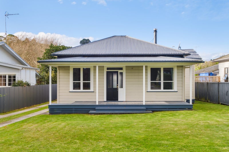 43 Russell Street, Whataupoko, Gisborne - Carousel 1