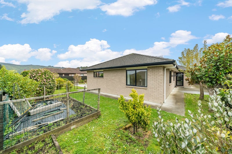 48 Sunstone Crescent, Brown Owl, Upper Hutt - Carousel 26