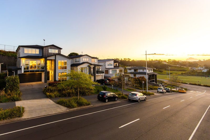 32 Cavalli Road, Long Bay, Auckland - Carousel 2