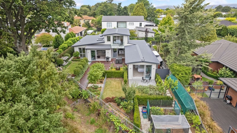 4 Lime Tree Lane, Harewood, Christchurch - Carousel 2