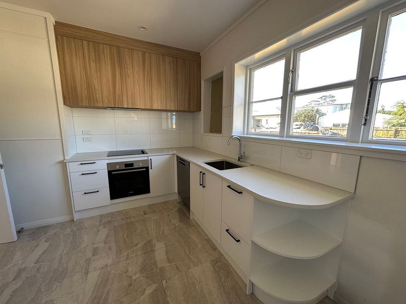 938 Mount Eden Road, Three Kings, Auckland - Carousel 2