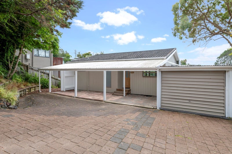 1/691A East Coast Road, Browns Bay, Auckland - Carousel 1