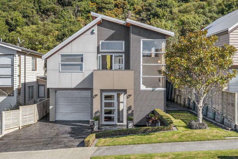 27 Waverton Terrace, Churton Park, Wellington - Carousel 20