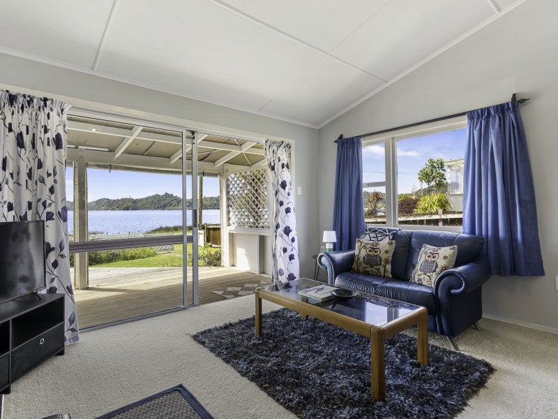 313 State Highway 30, Lake Rotoma - Carousel 2