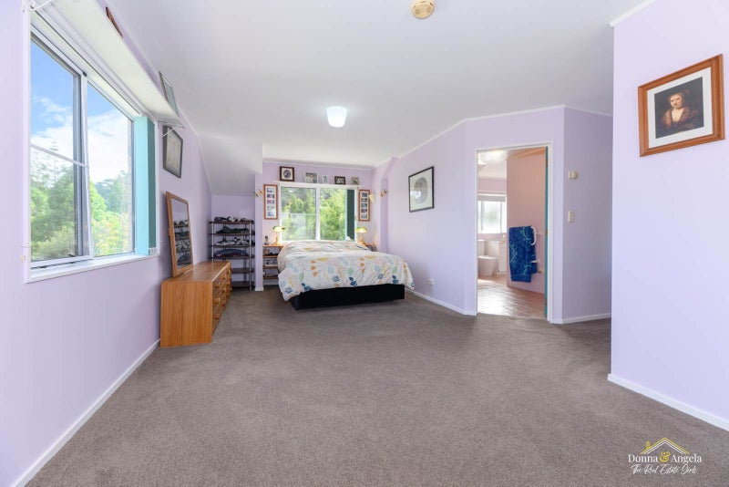 123 Wood Bay Road, Titirangi, Auckland - Carousel 2