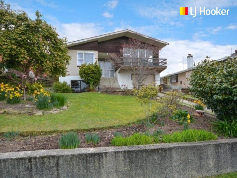 12 Kinmont Crescent, Kinmont Park, Mosgiel - Carousel 1