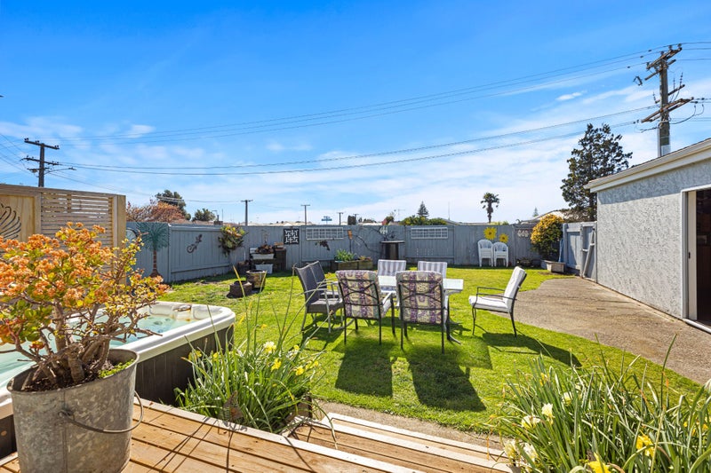 2 Hillstone Avenue, Gate Pa, Tauranga - Carousel 2