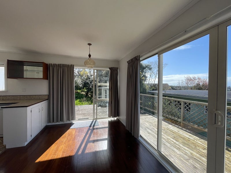 71 Matipo Road, Mairangi Bay, Auckland - Carousel 2