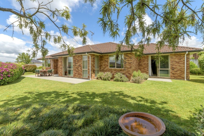 6 Kirtle Close, Pyes Pa, Tauranga - Carousel 1