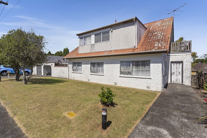 5 Kelvyn Grove, Hillpark, Auckland - Carousel 2