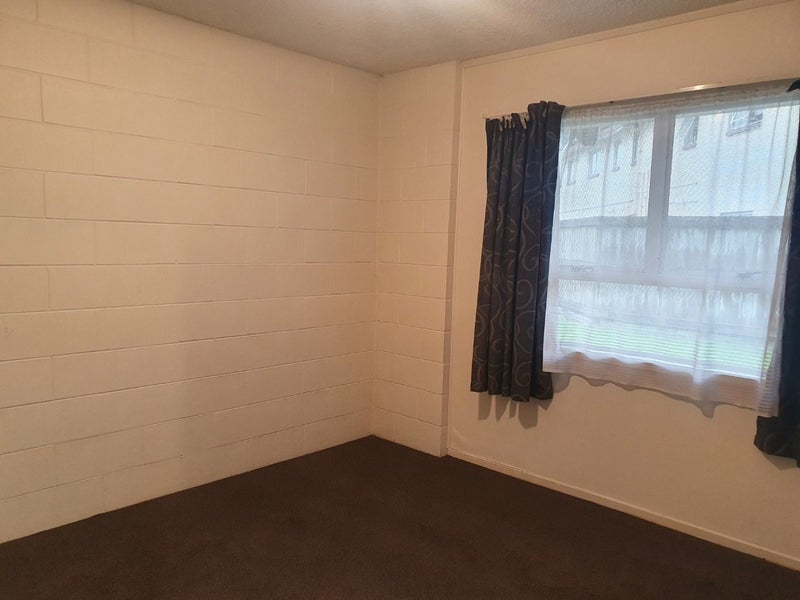 237 Old Farm Road, Hamilton East, Hamilton - Carousel 5