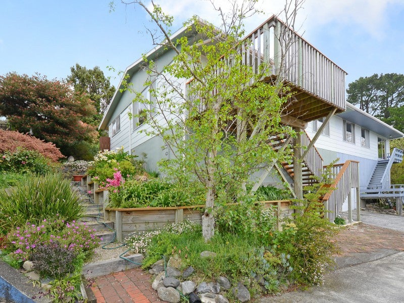 2/20 Hillside Drive, Maoribank, Upper Hutt - Carousel 1