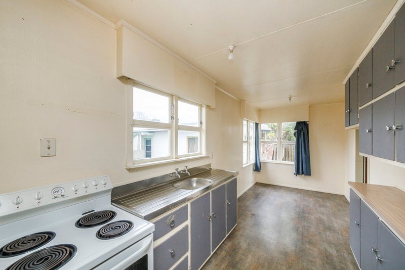 8 John F Kennedy Drive, Milson, Palmerston North - Carousel 2