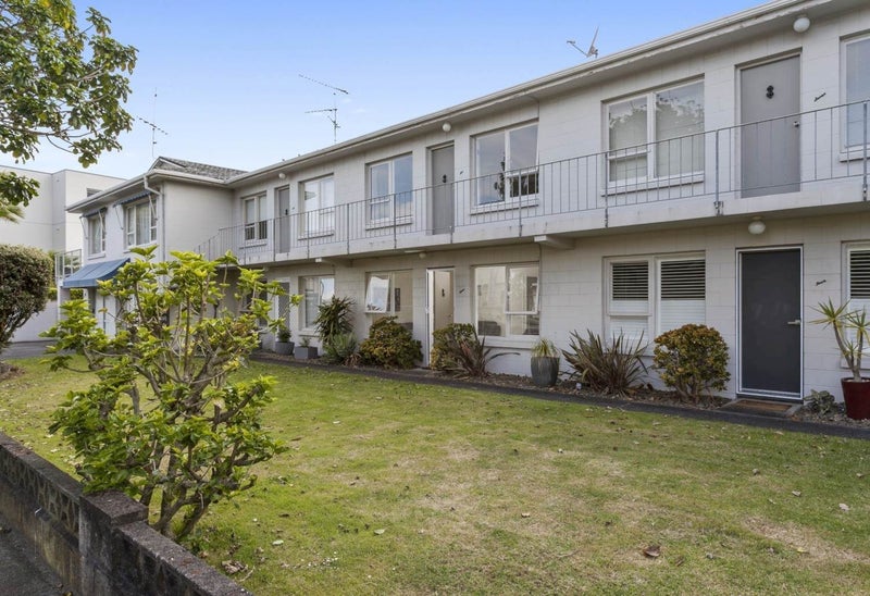3/4 Averill Avenue, Kohimarama, Auckland - Carousel 1