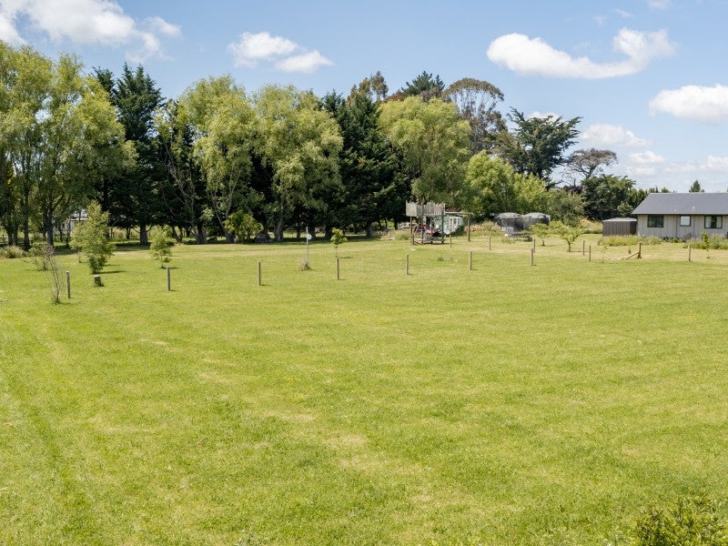 63 Phillips Street, Waipawa - Carousel 8