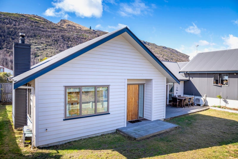 111 Devon Street, Arrowtown, Arrowtown - Carousel 2