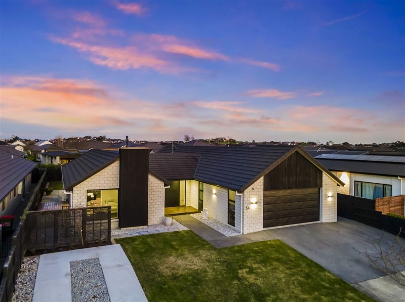 54 Roy Hilton Drive, Flagstaff, Hamilton - Carousel 2