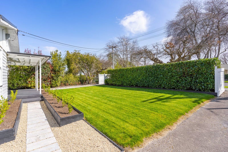 30 JORDAN TCE, Lansdowne, MASTERTON - Carousel 22