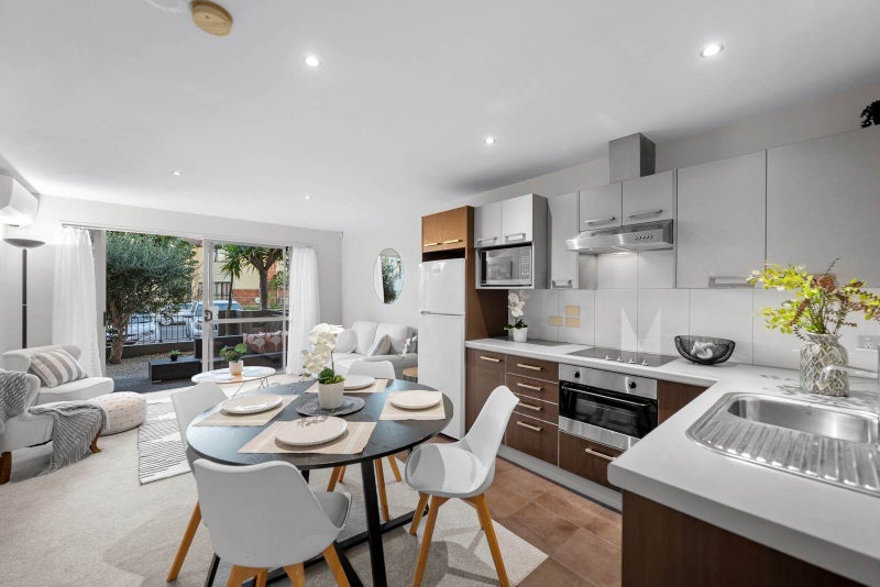 86A Michael Jones Drive, Flat Bush, Auckland - Carousel 1