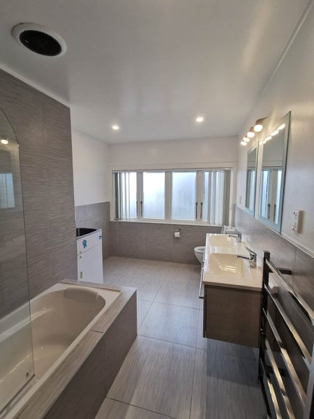 3 Peet Avenue, Royal Oak, Auckland - Carousel 5