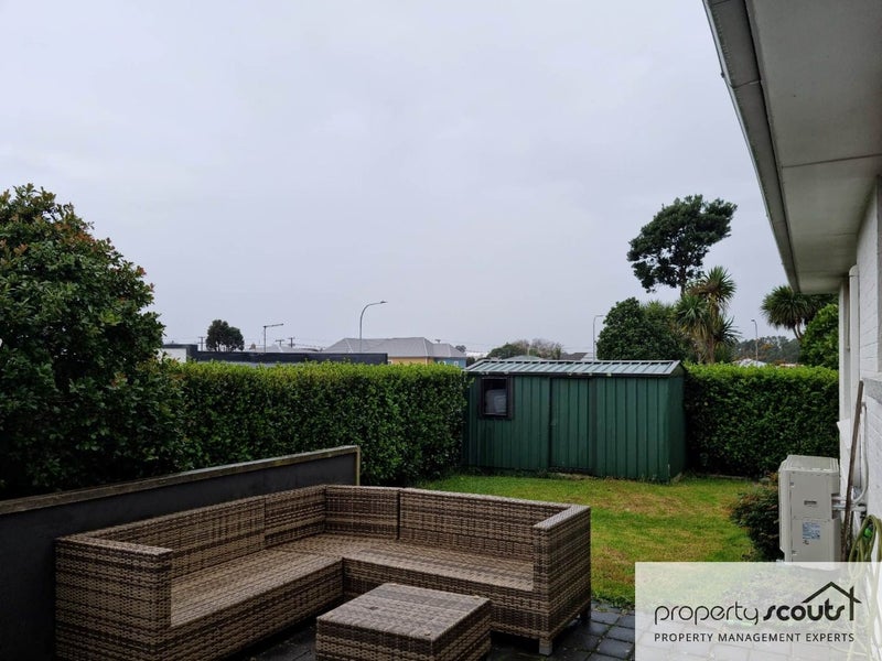 159D Lemon Street, Strandon, New Plymouth - Carousel 2