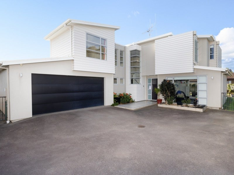 102 Freyberg Street, Otumoetai, Tauranga - Carousel 1