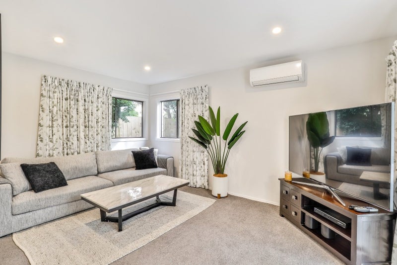 3/255 Meola Road, Point Chevalier, Auckland - Carousel 2
