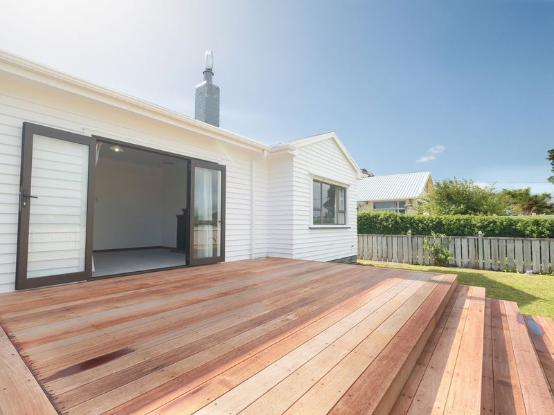 125 Brooklands Road, Brooklands, New Plymouth - Carousel 1