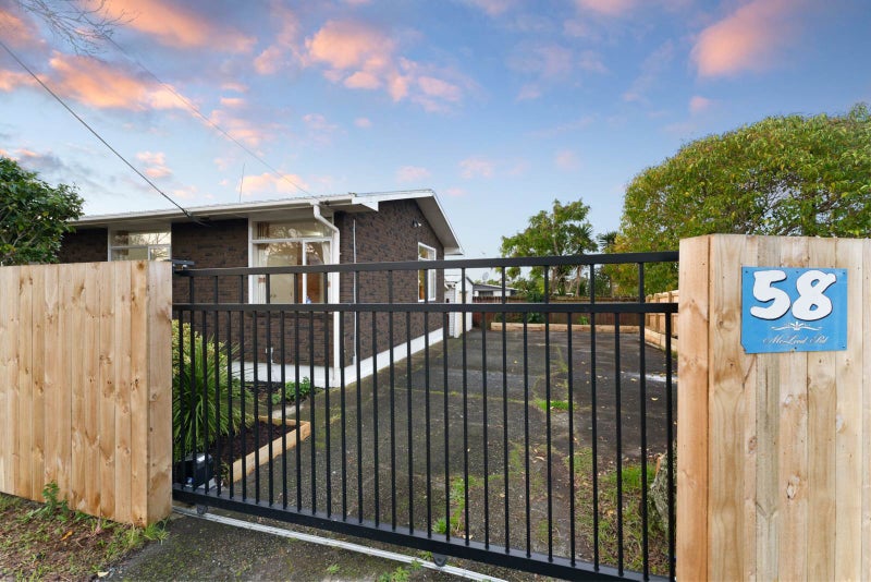 58 Mcleod Road, Te Atatu South, Auckland - Carousel 1