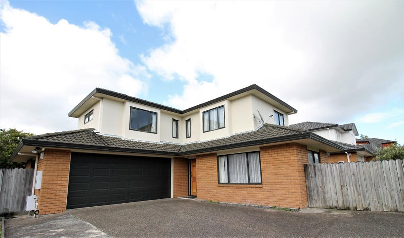 10 Feeny Crescent, East Tamaki, Auckland - Carousel 1