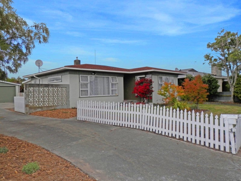 38 Raglan Avenue, Cloverlea, Palmerston North - Carousel 1