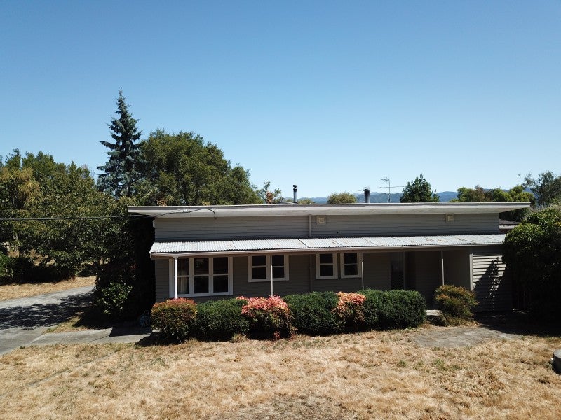 294 High Street South, Carterton - Carousel 25