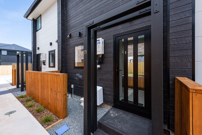 8/29 Waiwhetu Road, Waiwhetu, Lower Hutt - Carousel 1