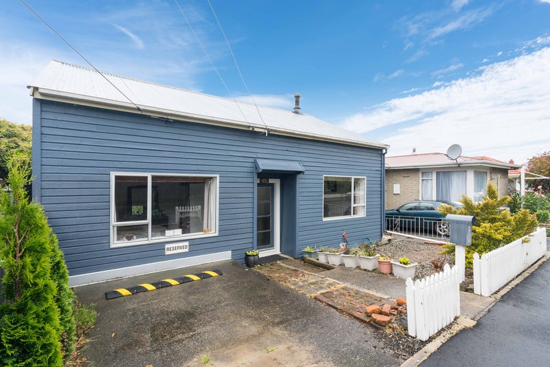 9 Pencarrow Street, Caversham, Dunedin - Carousel 2