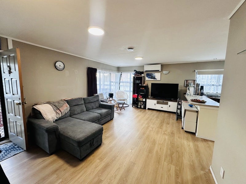 444A Great South Road, Opaheke, Papakura - Carousel 2