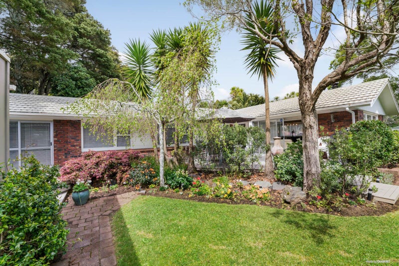 49A Scenic Drive, Hillpark, Auckland - Carousel 2