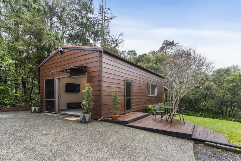 520 West Coast Road, Oratia, Auckland - Carousel 37