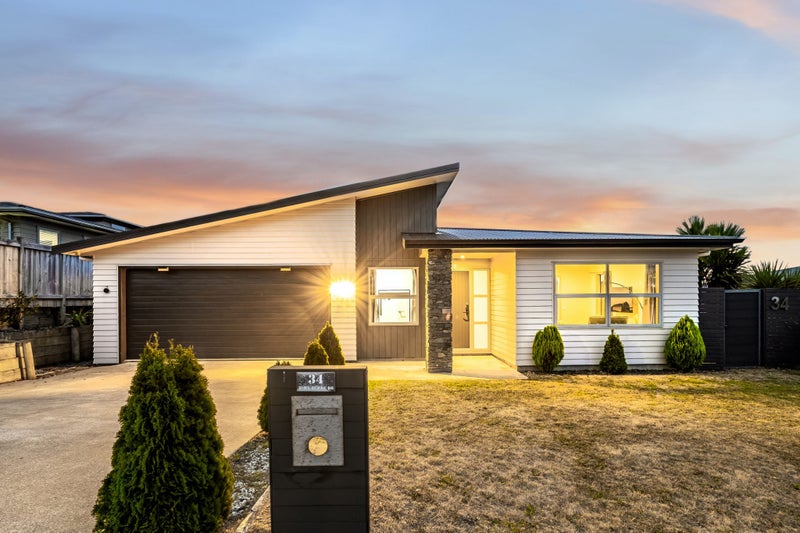 34 John Burke Drive, Aotea, Porirua - Carousel 1