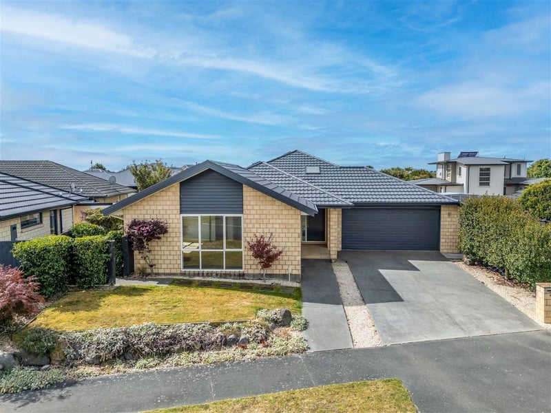 47 Mariposa Crescent, Aidanfield, Christchurch - Carousel 2