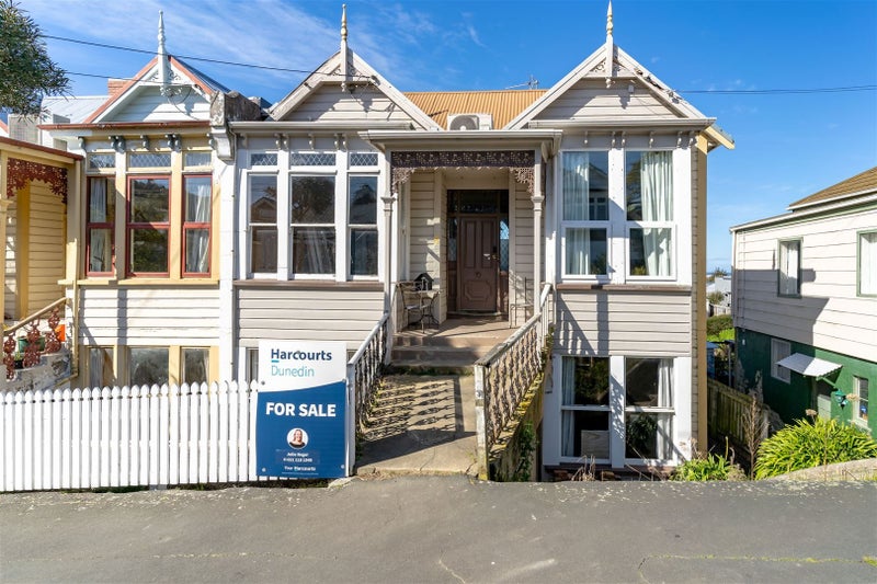 19 Morrison Street, Caversham, Dunedin - Carousel 1