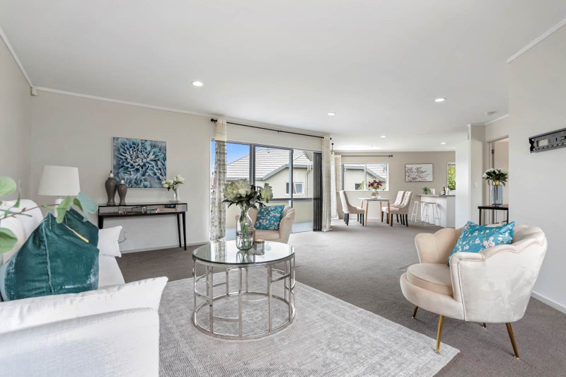 2/3 Oystergrove Road, West Harbour, Auckland - Carousel 2